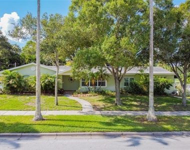 303 Wildwood Way - Photo Thumbnail 46