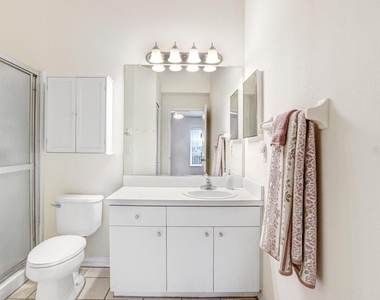 2418 New Haven Circle - Photo Thumbnail 14