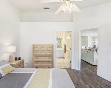 2418 New Haven Circle - Photo Thumbnail 13