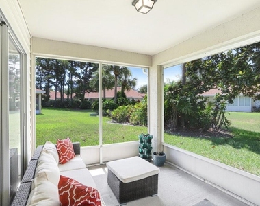 2418 New Haven Circle - Photo Thumbnail 18