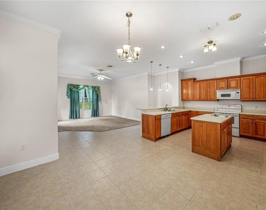 12806 Judy Street - Photo Thumbnail 11