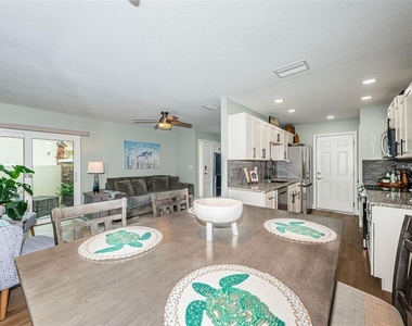 2735 Sherbrooke Lane - Photo Thumbnail 10