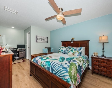 2735 Sherbrooke Lane - Photo Thumbnail 18