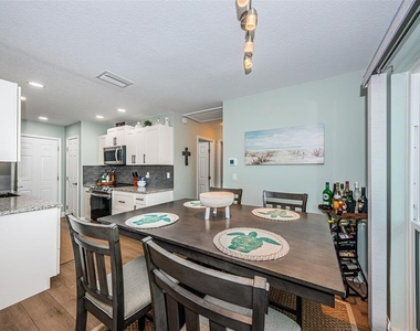 2735 Sherbrooke Lane - Photo Thumbnail 9