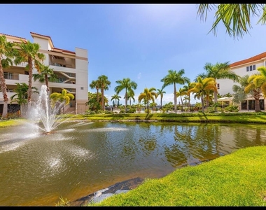 1042 Bellasol Way - Photo Thumbnail 31