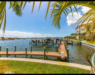 1042 Bellasol Way - Photo Thumbnail 32