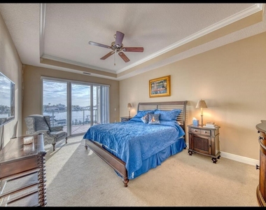 1042 Bellasol Way - Photo Thumbnail 19