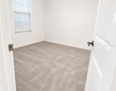 9094 Gallantree Place - Photo Thumbnail 15