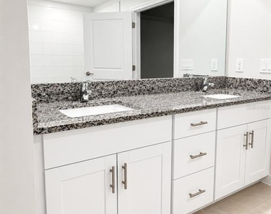 9094 Gallantree Place - Photo Thumbnail 9