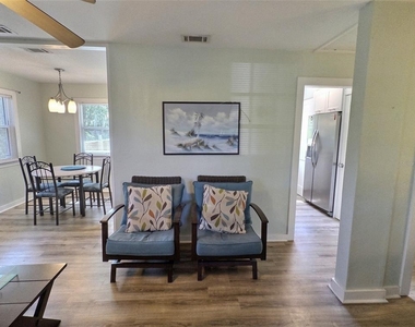 1431 Paloma Lane - Photo Thumbnail 11