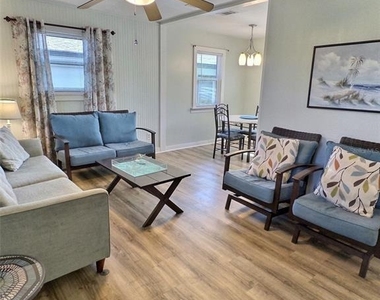 1431 Paloma Lane - Photo Thumbnail 9