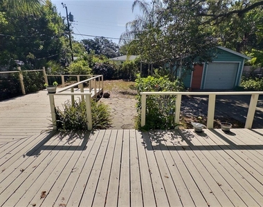 1431 Paloma Lane - Photo Thumbnail 4