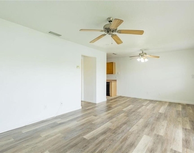 4714 Cobia Drive Se - Photo Thumbnail 4