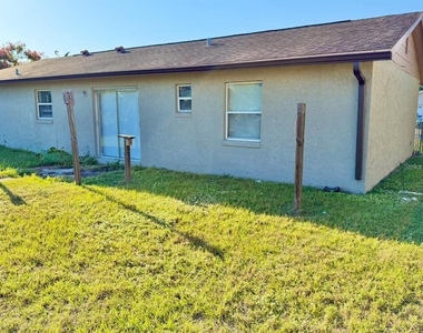 133 Alderwood Drive - Photo Thumbnail 2