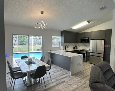 152 Whitehall Street - Photo Thumbnail 6