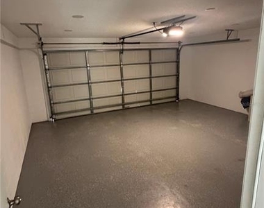 152 Whitehall Street - Photo Thumbnail 5