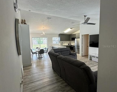 152 Whitehall Street - Photo Thumbnail 4