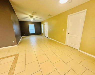 1013 King Street - Photo Thumbnail 12