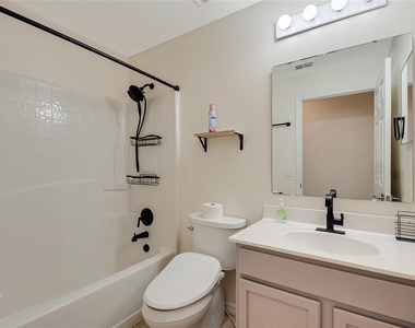 3216 Park Branch Avenue - Photo Thumbnail 7