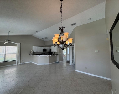 14760 Eagles Crossing Drive - Photo Thumbnail 6