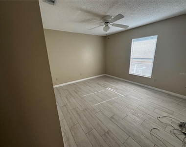 14760 Eagles Crossing Drive - Photo Thumbnail 11