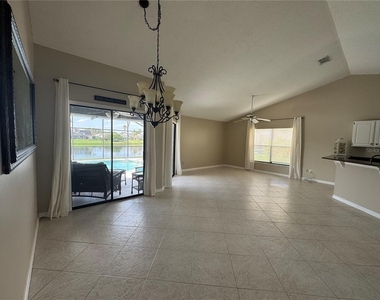14760 Eagles Crossing Drive - Photo Thumbnail 4