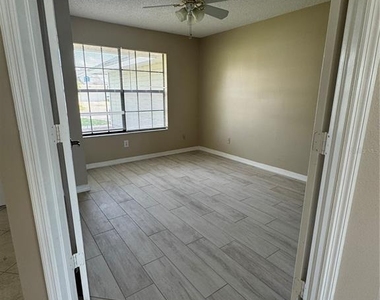 14760 Eagles Crossing Drive - Photo Thumbnail 10