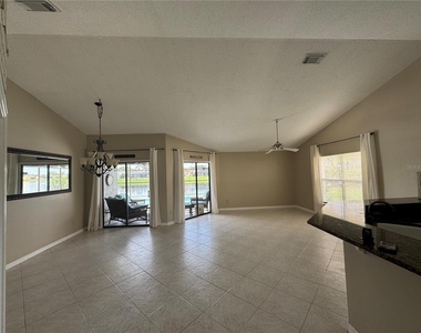 14760 Eagles Crossing Drive - Photo Thumbnail 5