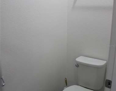 2104 Stillwood Way - Photo Thumbnail 24