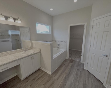 11235 Sw 54 Circle - Photo Thumbnail 20