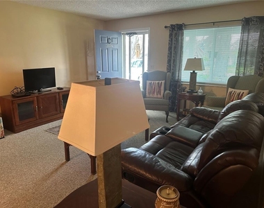 8552 Sw 93rd Place - Photo Thumbnail 3