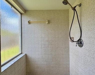 9218 Everwood Street - Photo Thumbnail 15