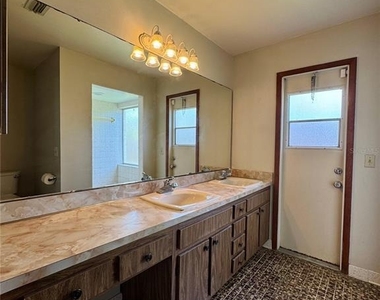 9218 Everwood Street - Photo Thumbnail 14