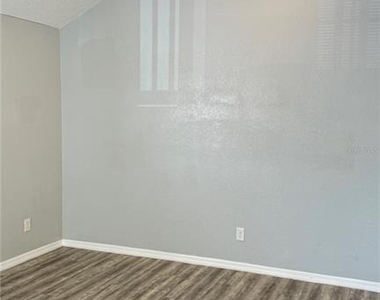 1037 S Hiawassee Road - Photo Thumbnail 18