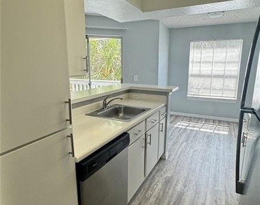 1037 S Hiawassee Road - Photo Thumbnail 11
