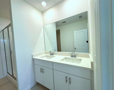 1461 Brekey Way - Photo Thumbnail 22