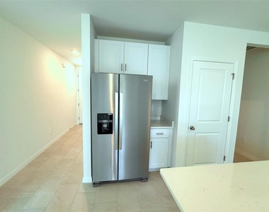 1461 Brekey Way - Photo Thumbnail 7