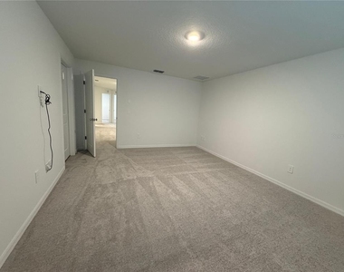 10300 Honey Hammock Way - Photo Thumbnail 13