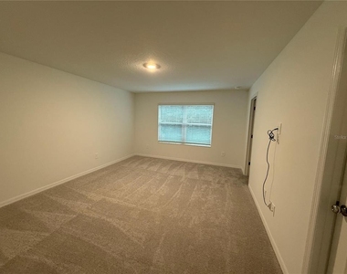 10300 Honey Hammock Way - Photo Thumbnail 11