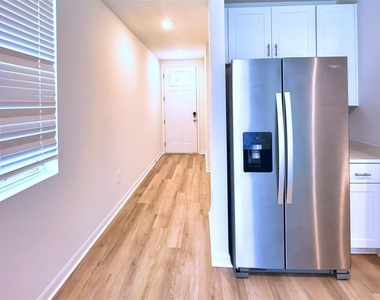 1778 Brekey Way - Photo Thumbnail 5