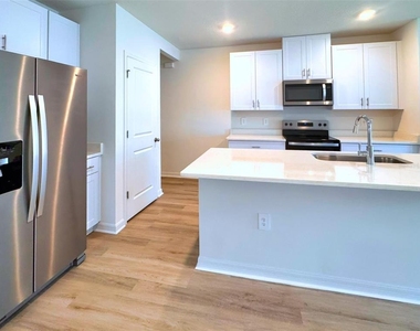 1778 Brekey Way - Photo Thumbnail 7