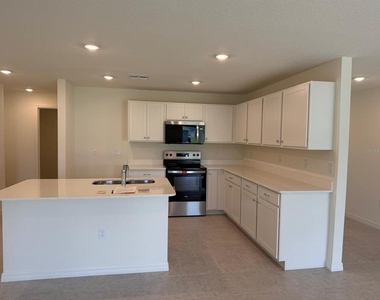 293 Lafleur Street Sw - Photo Thumbnail 8