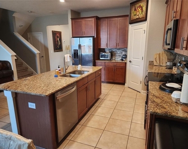 1516 Bunker Drive - Photo Thumbnail 3