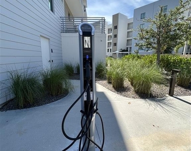 1703 N Tamiami Trail - Photo Thumbnail 14