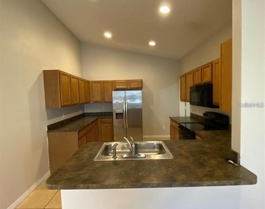 502 Blackbird Lane - Photo Thumbnail 5