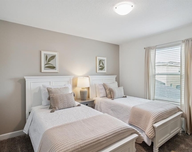 2440 Reading Trail - Photo Thumbnail 21