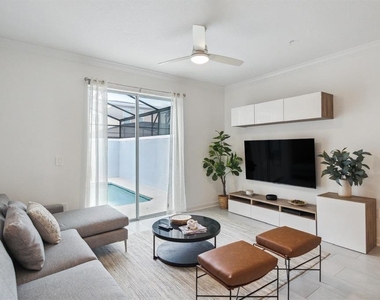 2440 Reading Trail - Photo Thumbnail 10