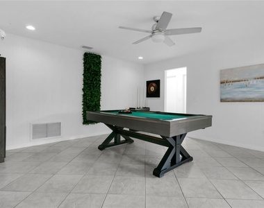 8644 Sandberry Boulevard - Photo Thumbnail 16