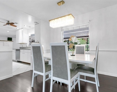 8644 Sandberry Boulevard - Photo Thumbnail 6
