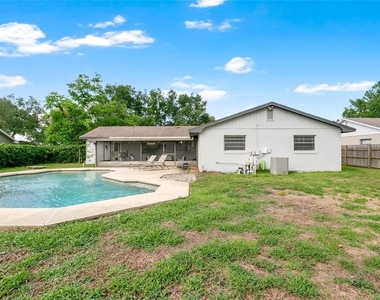 8644 Sandberry Boulevard - Photo Thumbnail 20